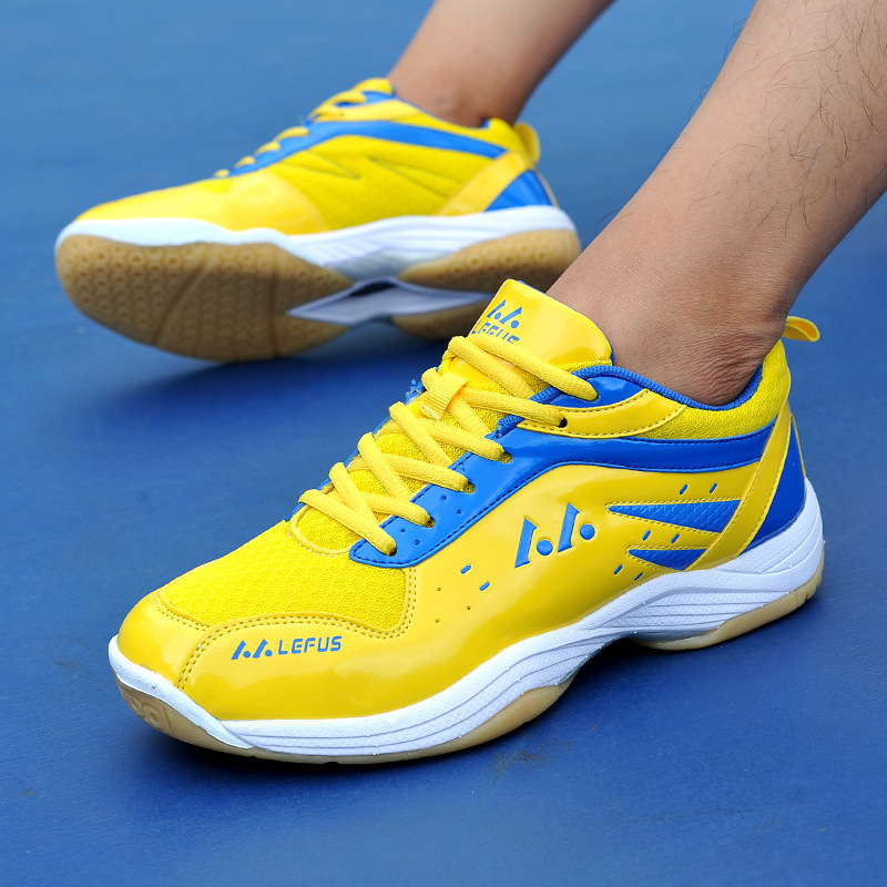 Nieuwe Badmintonschoenen Profe - Badminton Umpire recensie en prijs